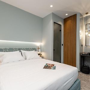 Camera deluxe con letto queen size